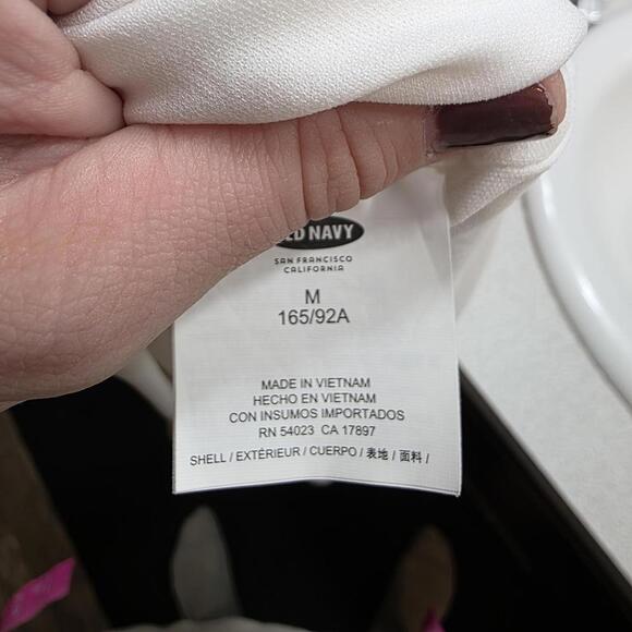 Old Navy Women's Floral Maxi Dress with Smocked Top- size medium NWOT - Picture 7 of 8